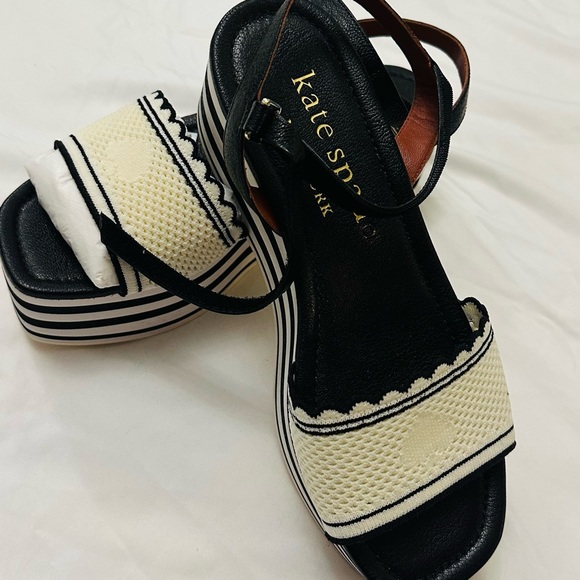 KATE SPADE HIGHRISE SPADE BLACK OPTIC WHITE KNIT RUNWAY PLATFORM SIZE 11-$158 - Picture 1 of 3